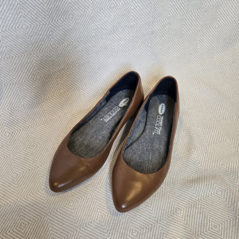 comfort plus by Predictions Women's Brown Flats